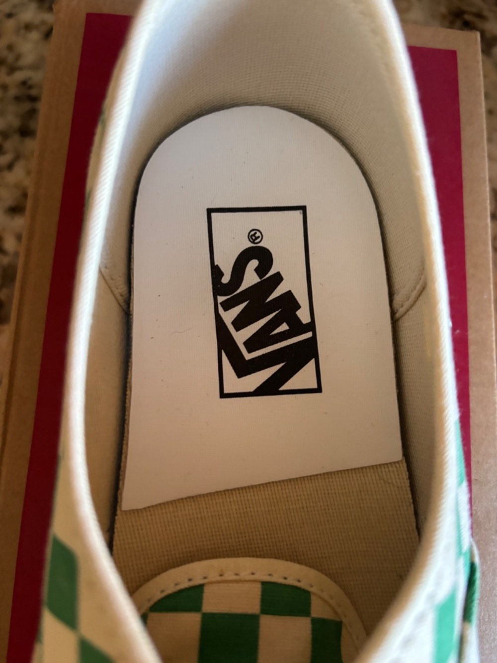 Vans - Picture 3 of 4